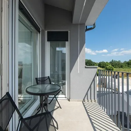 Holiday home Lara Nova Vas *